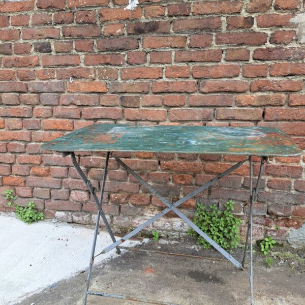 Garden table